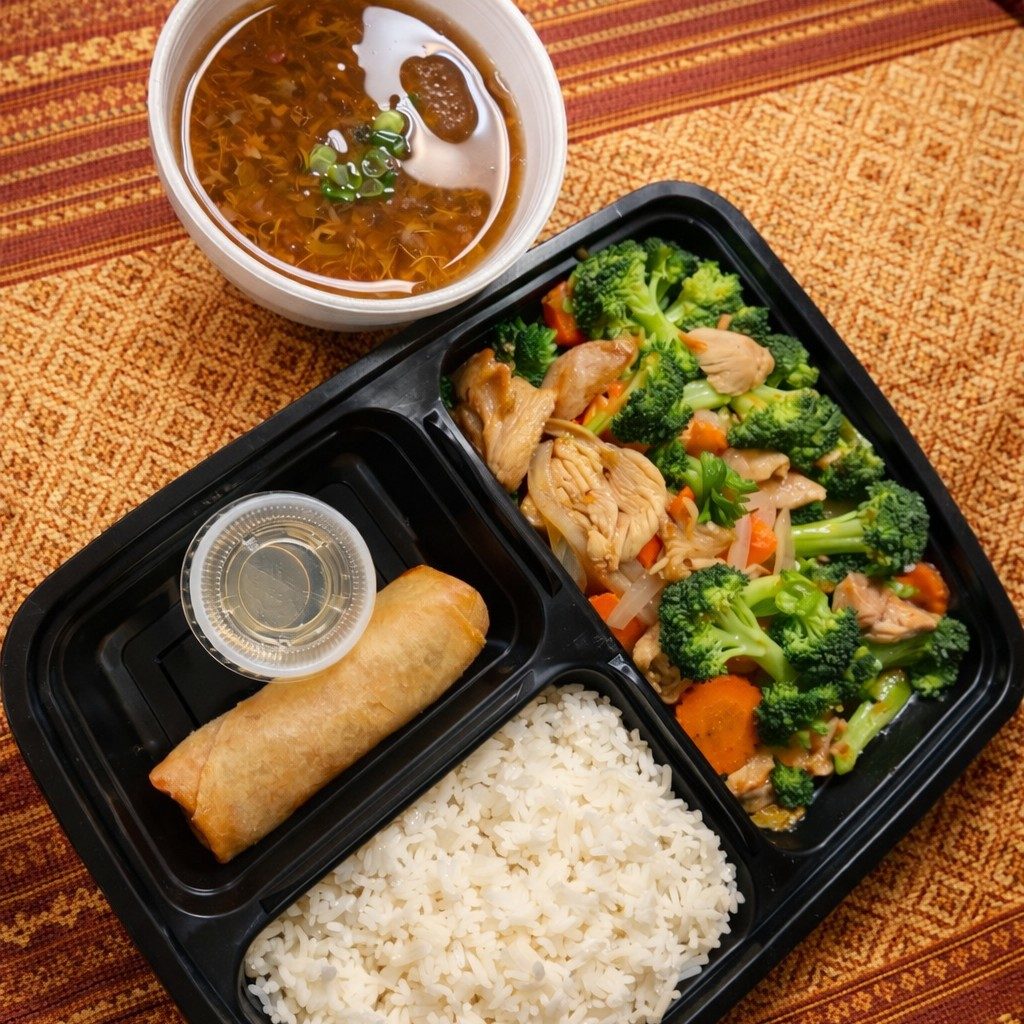 G : BROCCOLI STIR-FRY (CHICKEN or TOFU or VEGGIES).